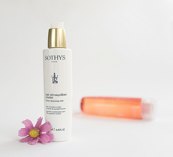 Reinigungsset für normale Haut und Mischhaut von SOTHYS - Lait démaquillant vitalité - Cleansing milk