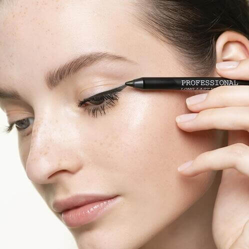 Für strahlend schöne Augen - Volcanic Long Lasting Eyeliner und Twist Eyeshadow von Korres 12