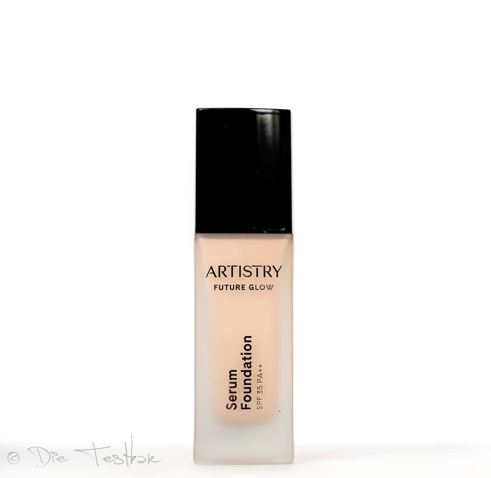 Review - Artistry Future Glow Serum Foundation und Go Vibrant Eye Collection 1