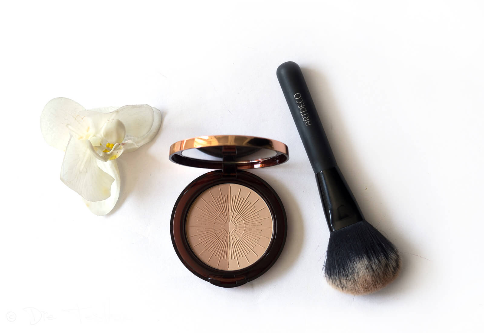 Wunderschönes und haltbares Sommer-Make-up mit Artdeco 37