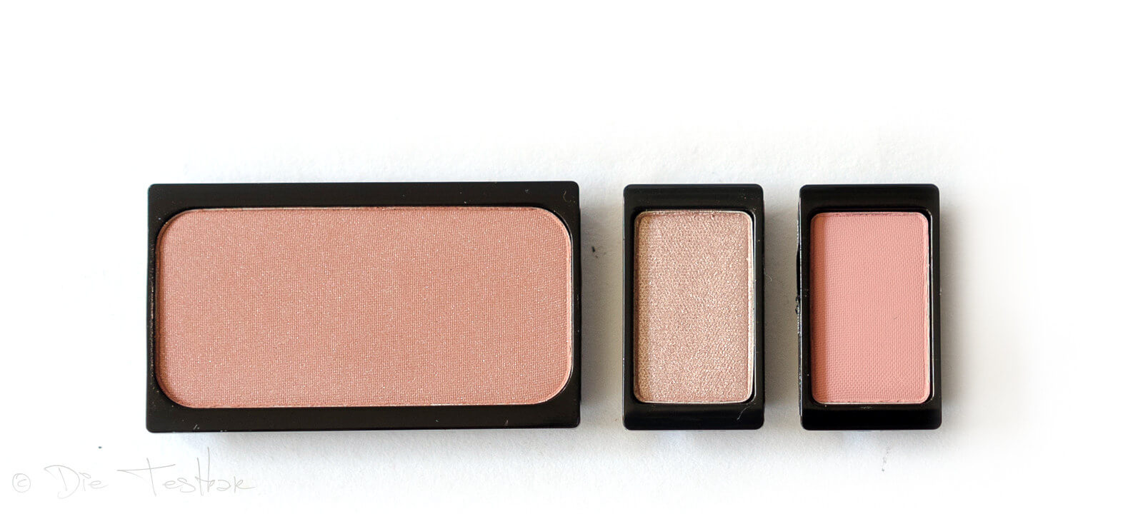 BLUSHER No 18 - beige rose Blush und Eyeshadows N°115 und 534 von Artdeco