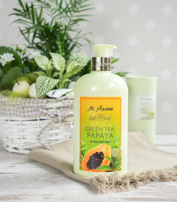 GREEN TEA PAPAYA VITAMIN BODY MILK