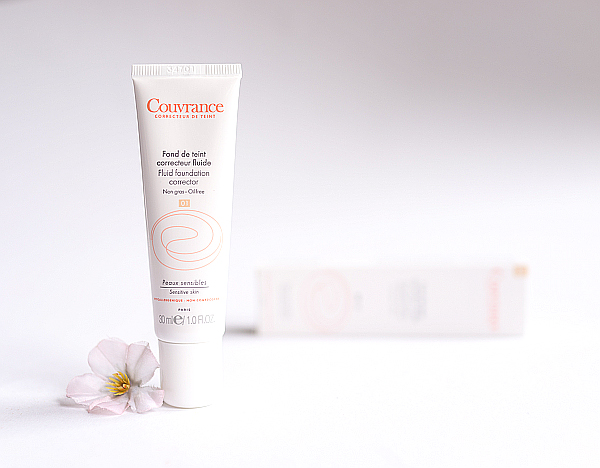 COUVRANCE Korrigierendes Make-up Fluid von Avène