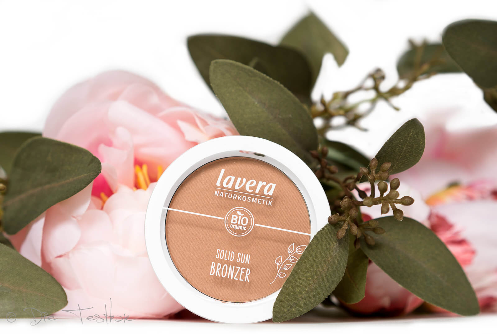 Review - Bronzer und Highlighter von lavera Naturkosmetik 4