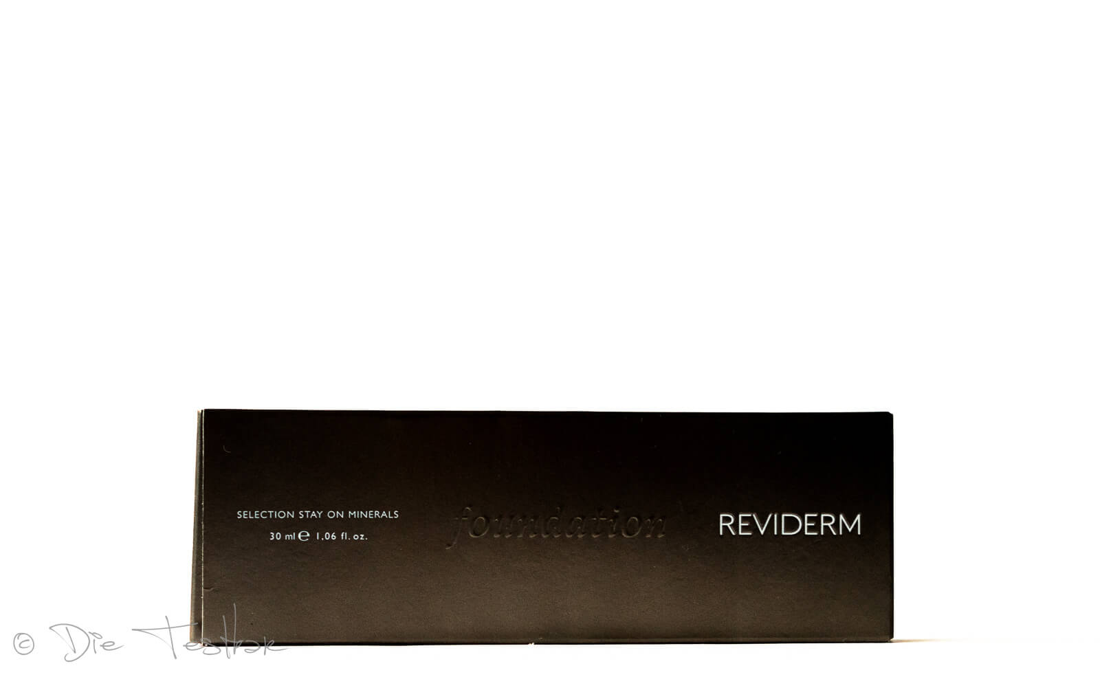 Foundation - Selection Stay On Minerals von Reviderm
