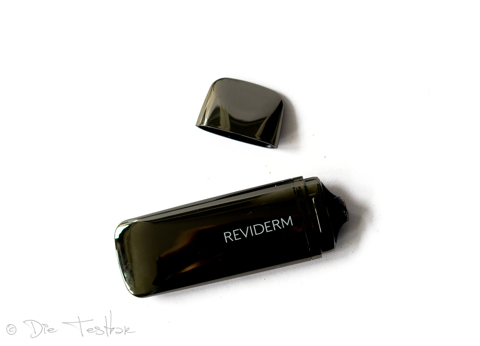 Foundation - Selection Stay On Minerals von Reviderm