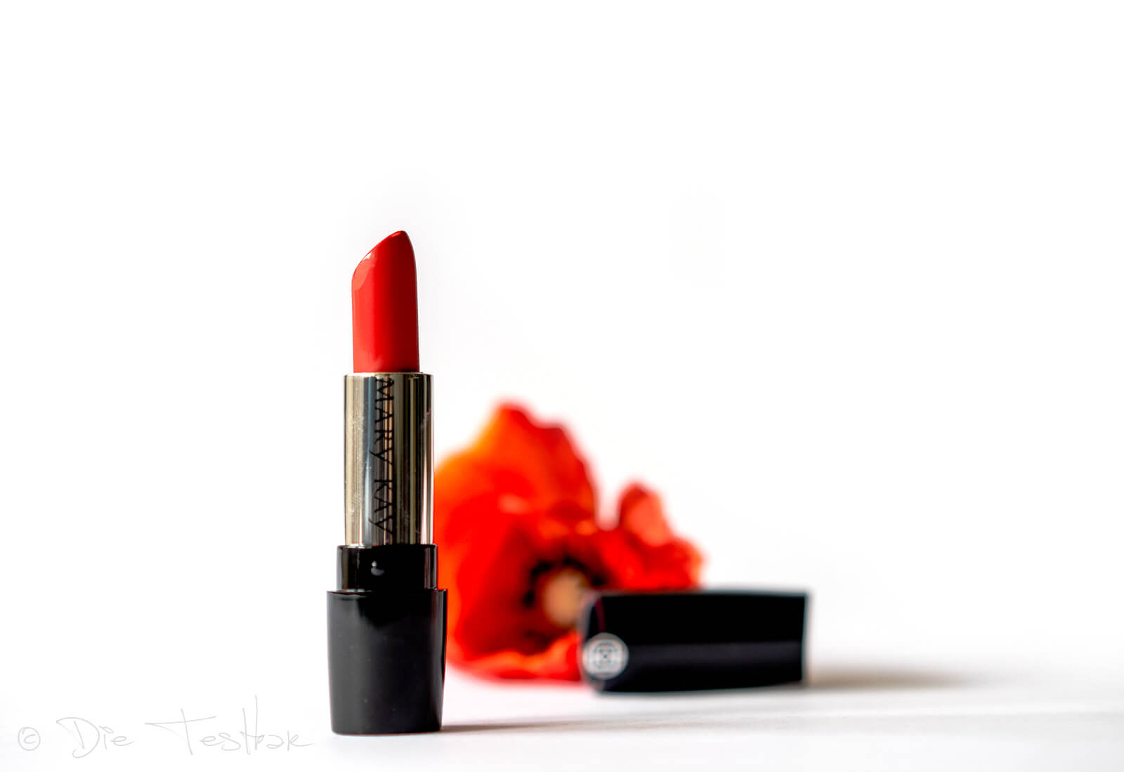 Gel Semi-Matte Lipstick