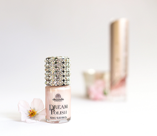 alessandro Nagellacke - Dream Polish "Platinum Cream"