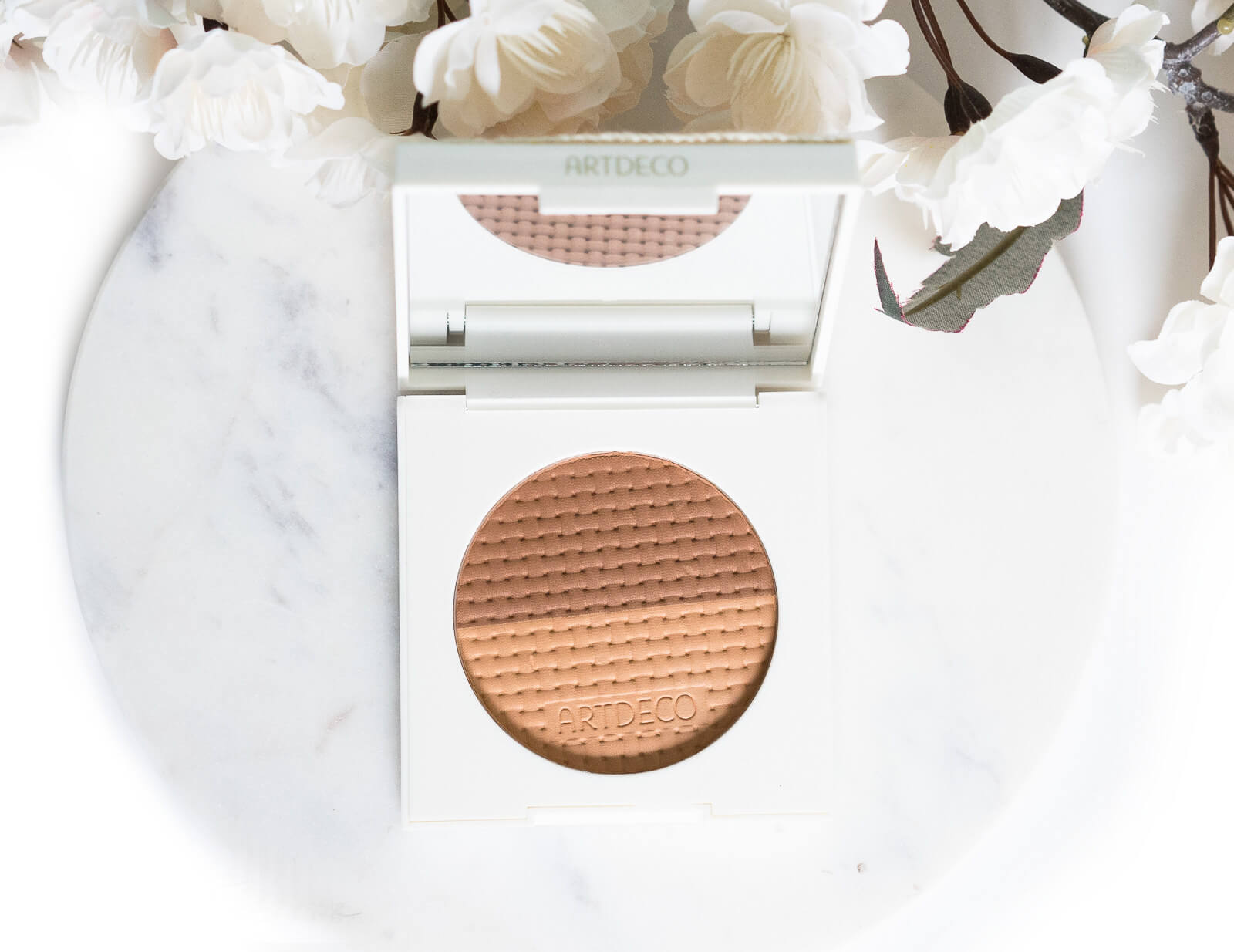 Review - Golden breeze on the French Riviera - Bronzing-Kollektion von Artdeco 33