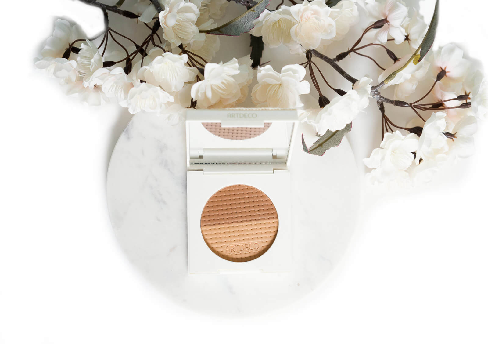 Review - Golden breeze on the French Riviera - Bronzing-Kollektion von Artdeco 32
