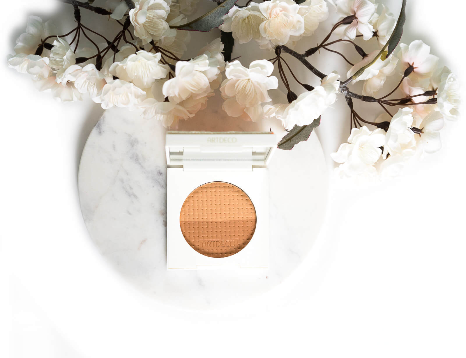 Review - Golden breeze on the French Riviera - Bronzing-Kollektion von Artdeco 23