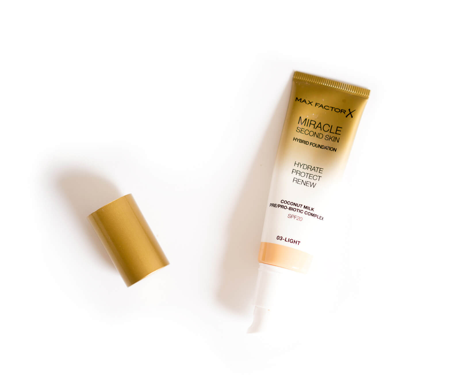 Review - Max Factor Miracle Second Skin Foundation im Test 2