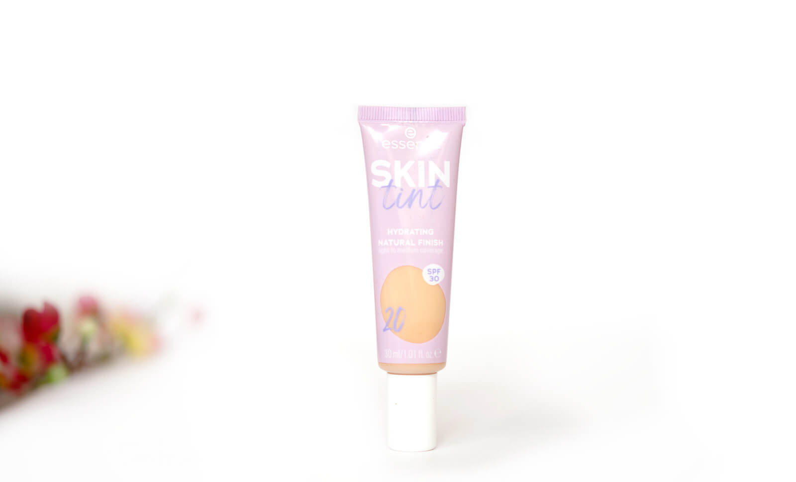 Review - Essence Foundation - Skin Tint Hydrating Natural Finish LSF 30 im Test 2
