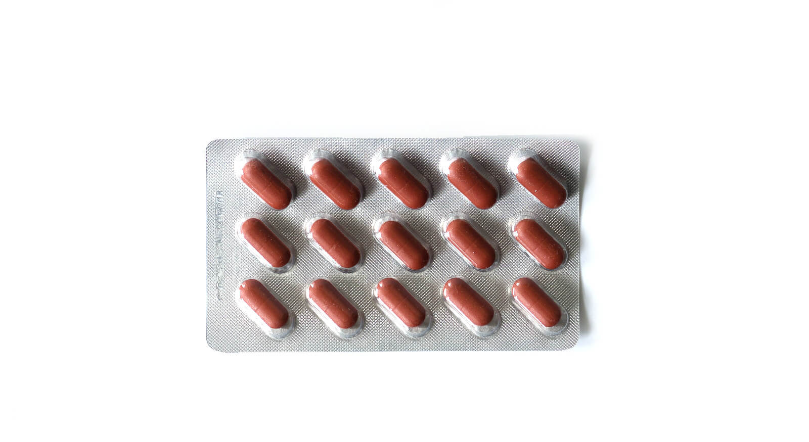 menoelle® PLUS Tabletten Die hormonfreie Alternative in den Wechseljahren mit EstroG-100® und Safran