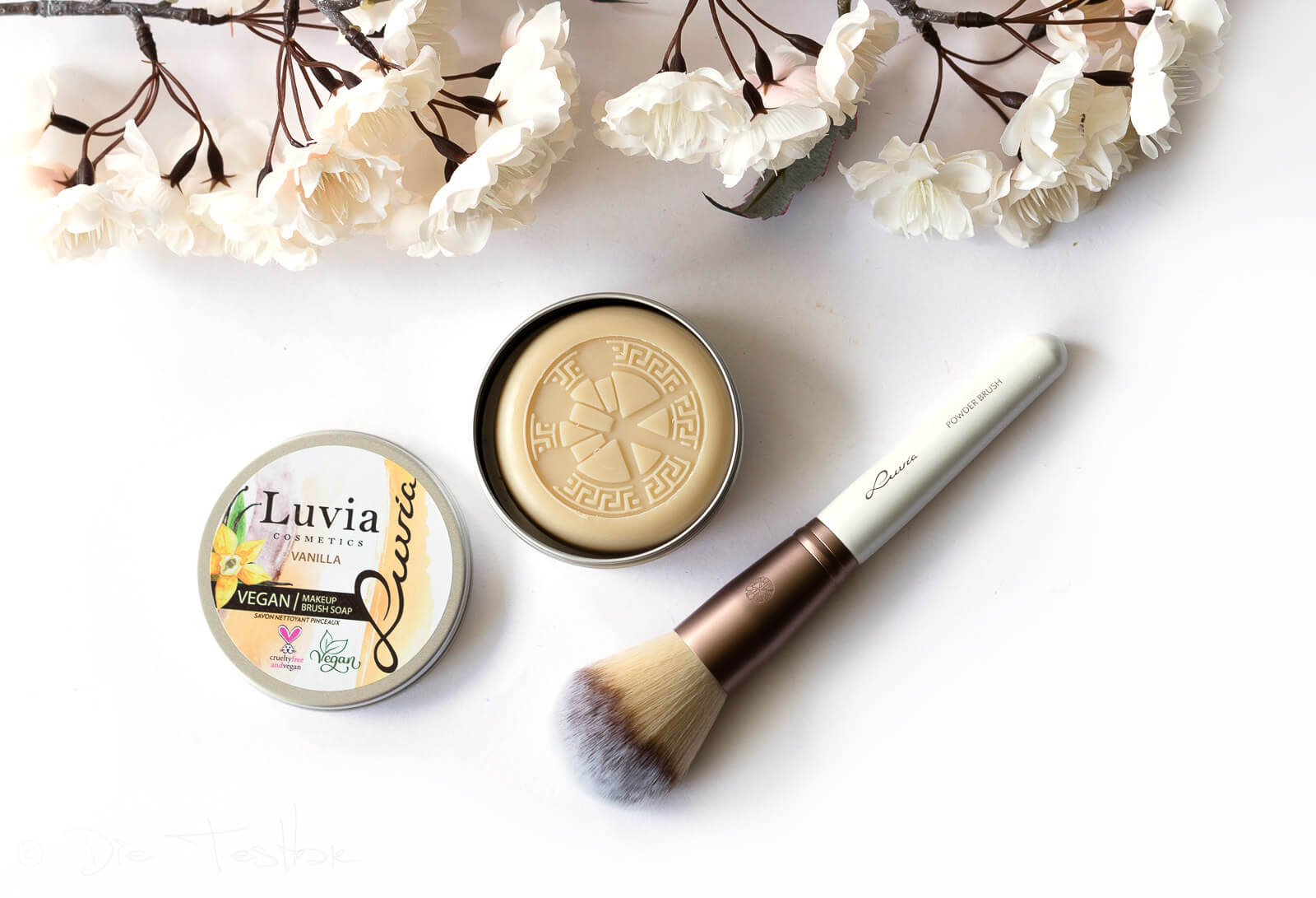 Luvia - Luxury Vegan Beauty - Kosmetische Pinsel und Schwämme - Pinselseife - Lidschatten-Paletten 66