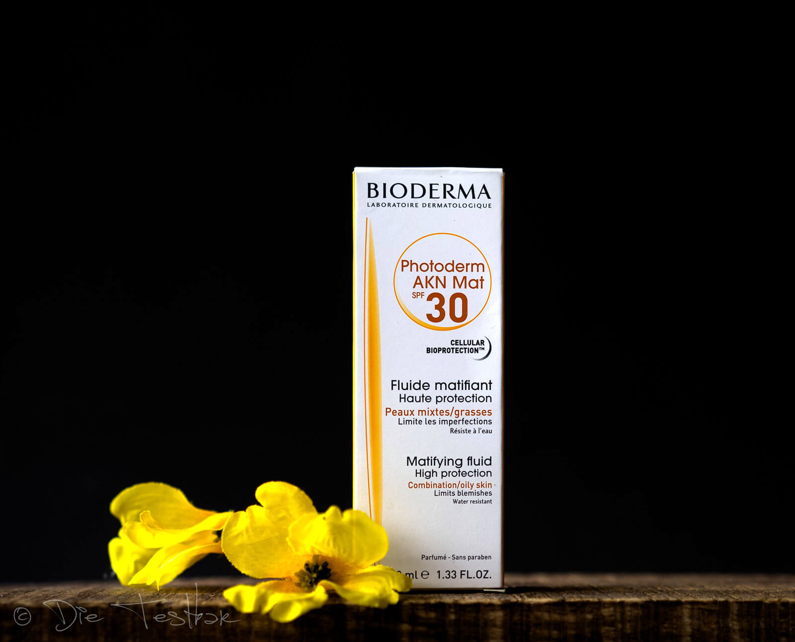 Photoderm AKN Mat - Mattierendes Sonnenfluid bei Unreinheiten SPF 30 von Bioderma