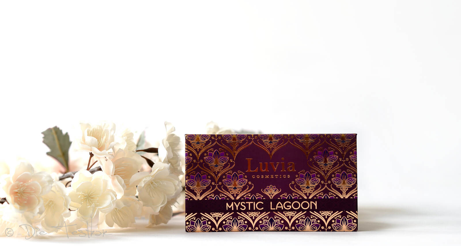 Luvia - Luxury Vegan Beauty - Kosmetische Pinsel und Schwämme - Pinselseife - Lidschatten-Paletten 69