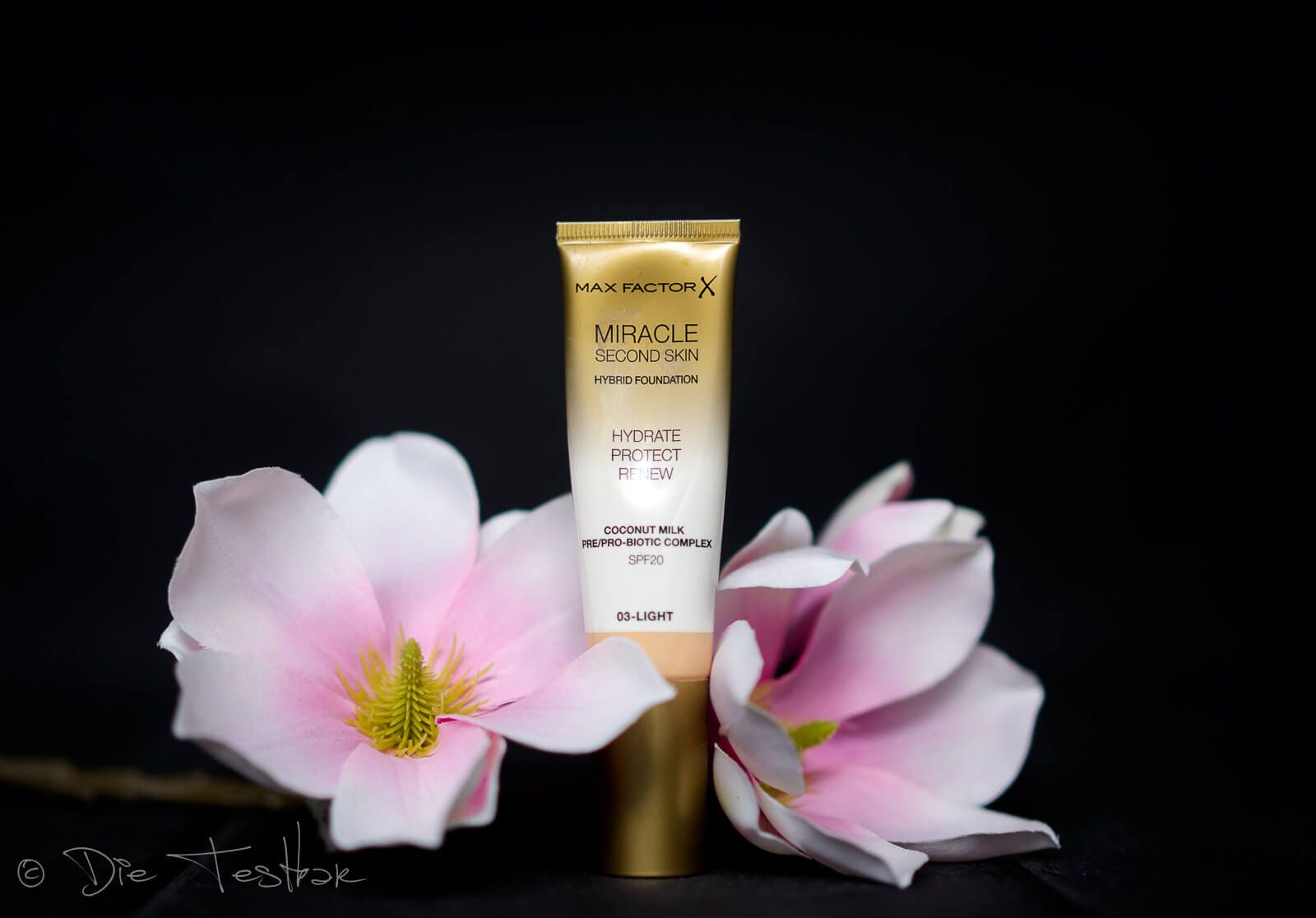 Review - Max Factor Miracle Second Skin Foundation im Test