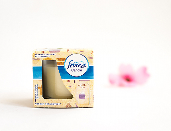 Febreze Duftkerze Vanilla Latte