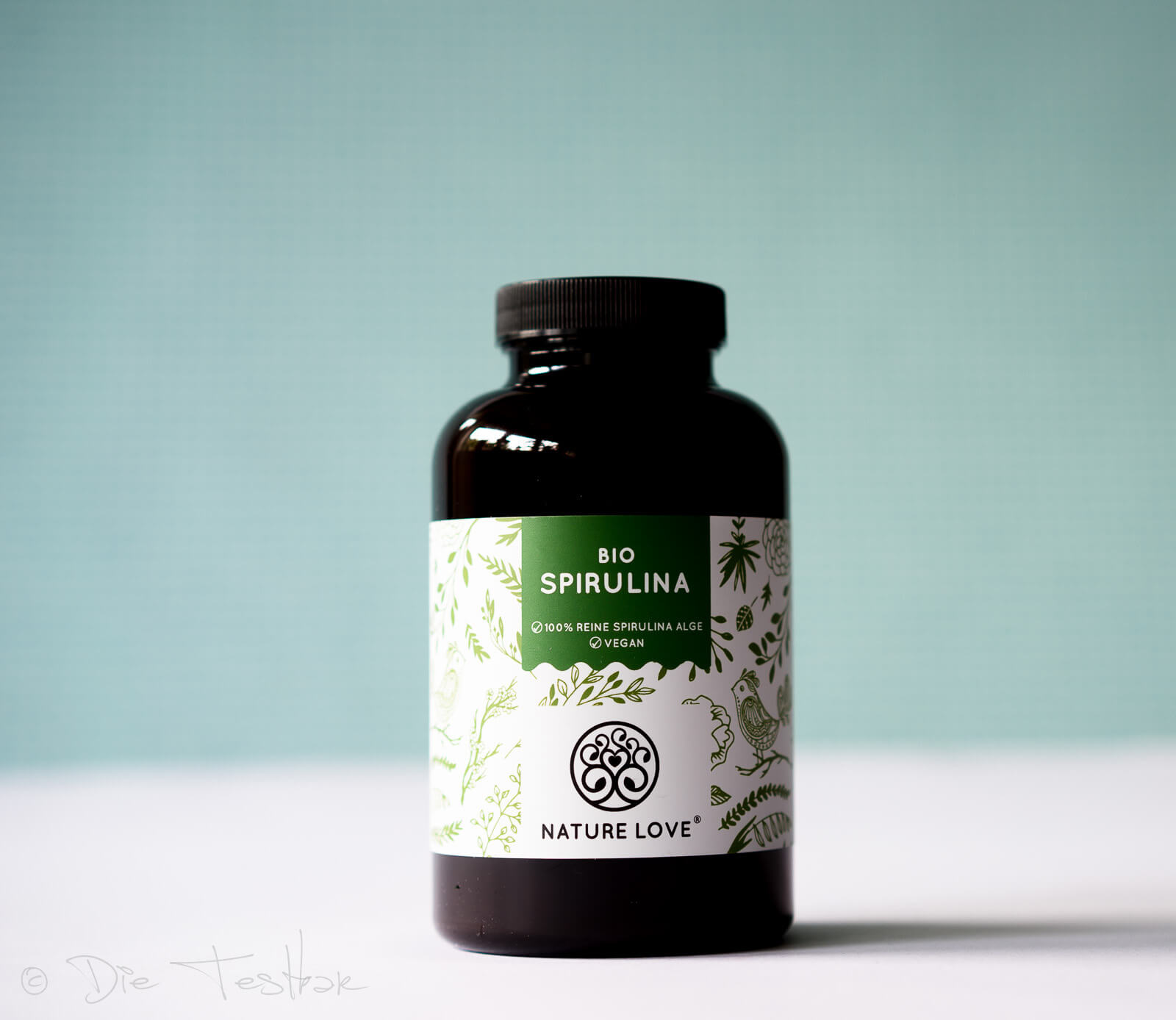 Bio-Spirulina-Presslinge aus 100% reinen Bio-Spirulina-Algen von Nature Love