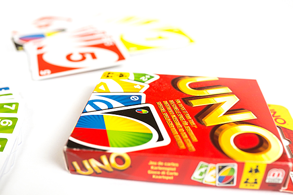 Schenken und Spielen - Phase 10 und Uno