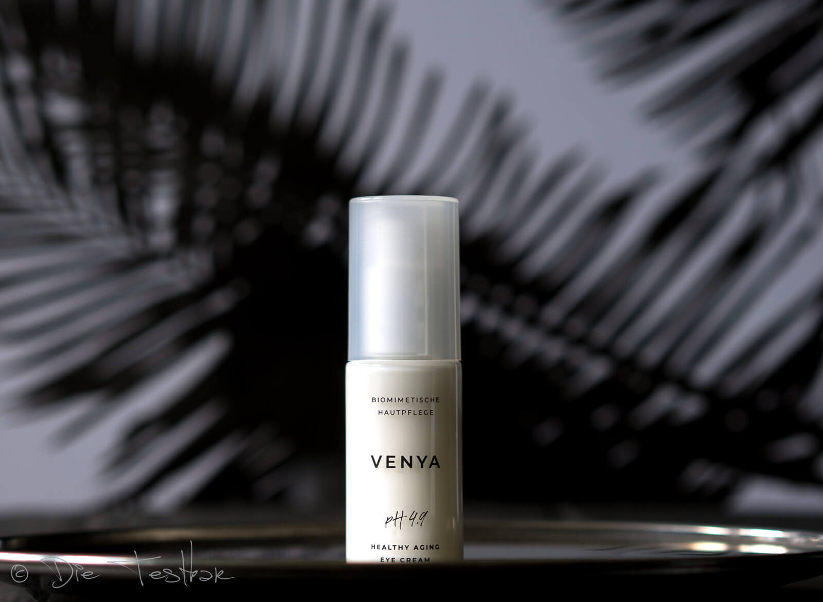 VENYA HEALTHY AGING EYE CREAM