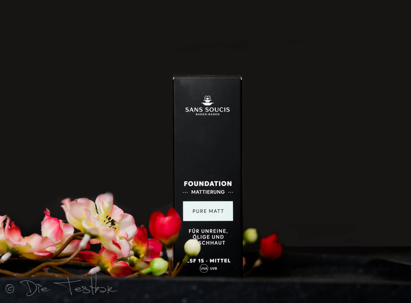 Review - SANS SOUCIS - Hybrid-Foundations - Multitalente - Color, Care und Lichtschutz 15