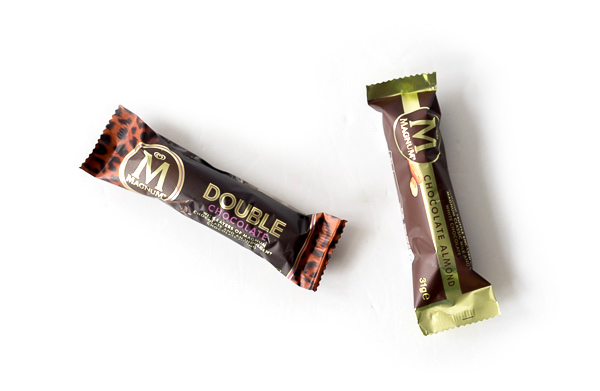 MAGNUM - Mandel Riegel und MAGNUM Double Chocolate Riegel