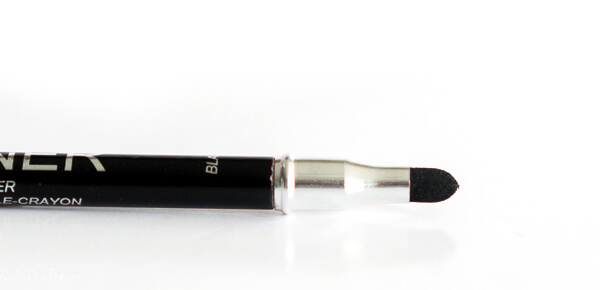 Technic - Eyeliner Pencil mit Verblender-Schwämmchen & Anspitzer