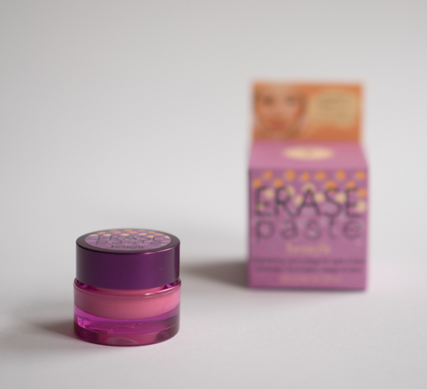 Make-up und Concealer von benefit - erase paste