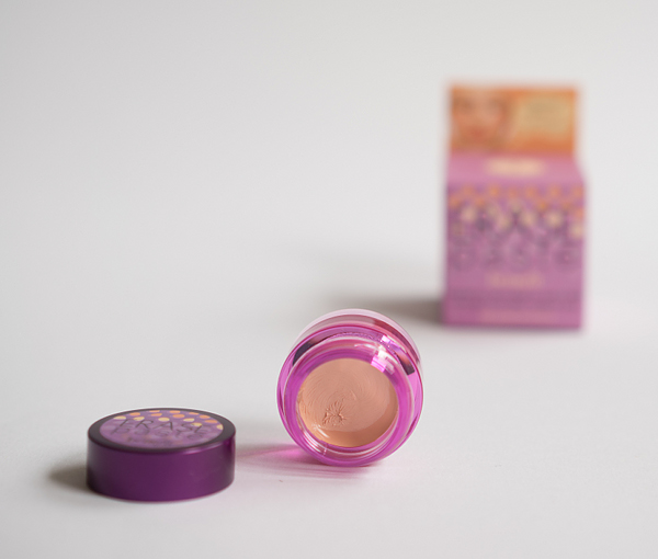 Make-up und Concealer von benefit - erase paste