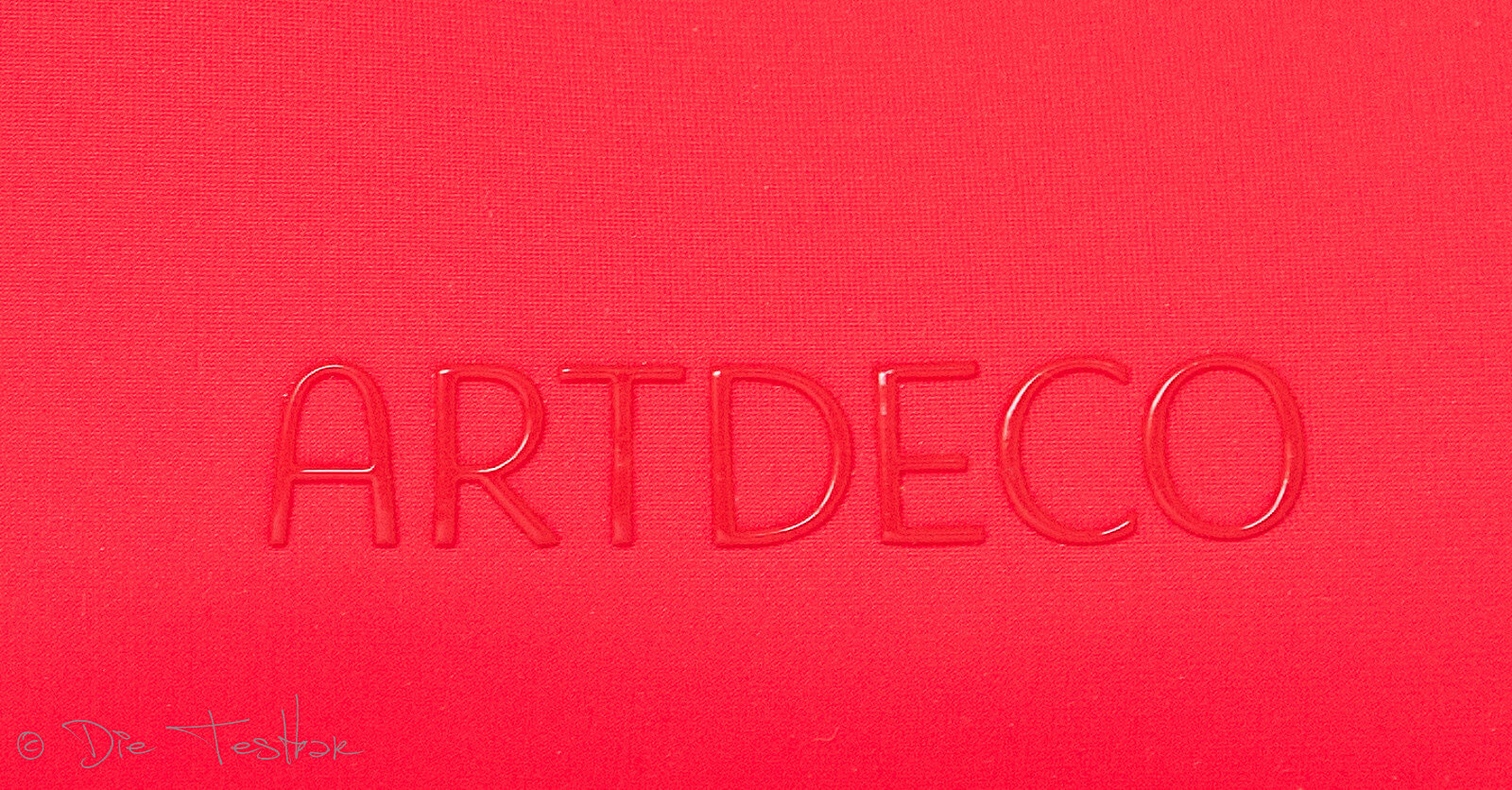 Wunderschöne und praktische Kosmetiktaschen von Artdeco 3