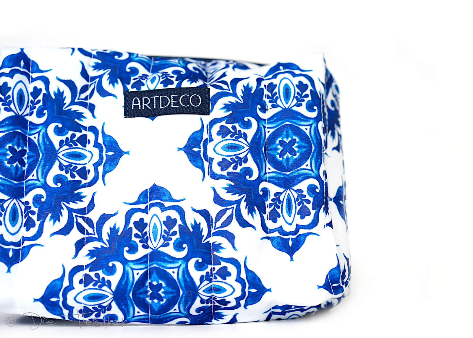 Wunderschöne und praktische Kosmetiktaschen von Artdeco 6