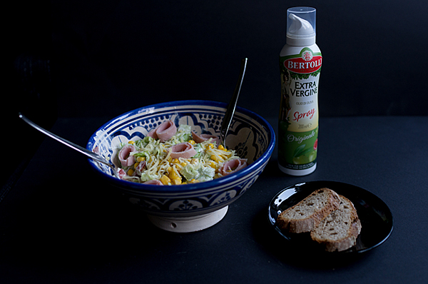 Köstliche Salate mit Bertolli Olivenöl-Spray