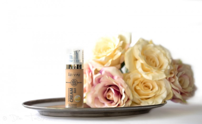 Naturkosmetik - Für ein wunderschönes natürliches Ergebnis - Hochwertige dekorative Kosmetik von Lavera 58 TINTED MOISTURISING CREAM 3IN1 Q10 -IVORY LIGHT 01
