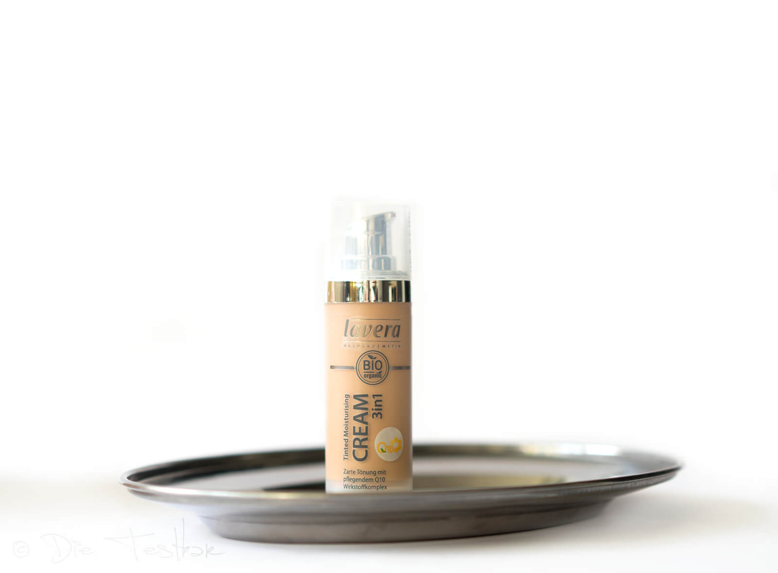 Make-up Tinted Moisturising Cream 3in1 mit Q10-Wirkstoffkomplex Ivory Light 01