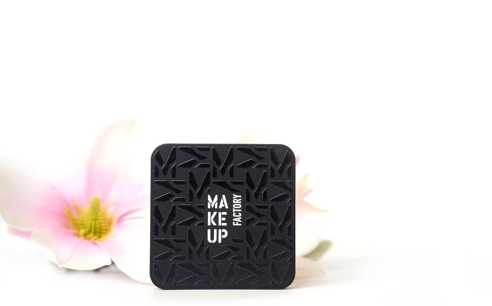 Review - Ein wunderschönes Make-up zaubern mit den Produkten von Make up Factory 33