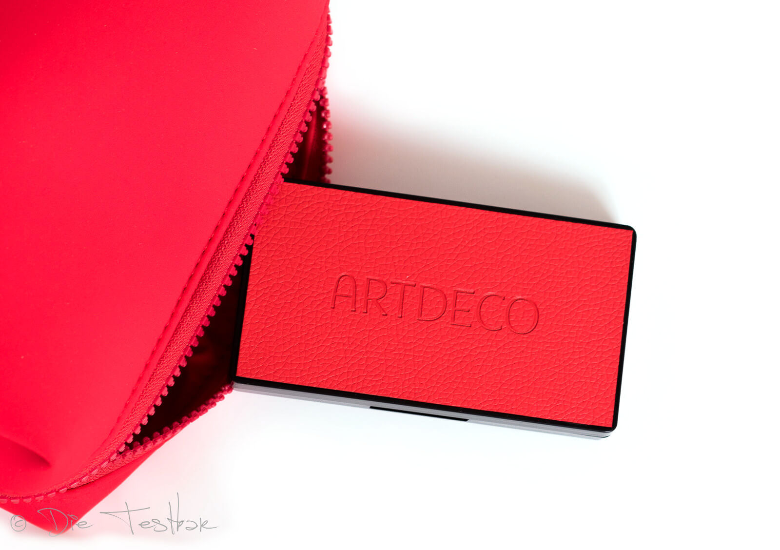 Sommerliche Leichtigkeit für unterwegs – Best of Summer-Kollektion – Beauty to go von Artdeco 27 Sommerliche Leichtigkeit für unterwegs – Best of Summer-Kollektion – Beauty to go von Artdeco 20