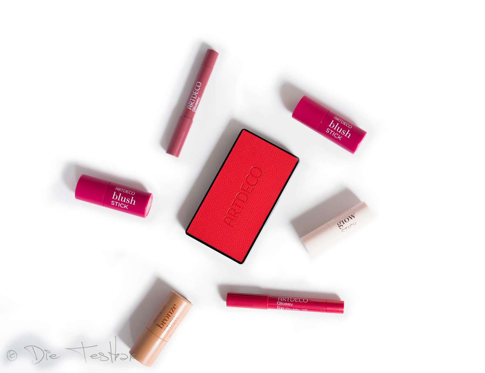 Sommerliche Leichtigkeit für unterwegs – Best of Summer-Kollektion – Beauty to go von Artdeco 6 Sommerliche Leichtigkeit für unterwegs – Best of Summer-Kollektion – Beauty to go von Artdeco 4
