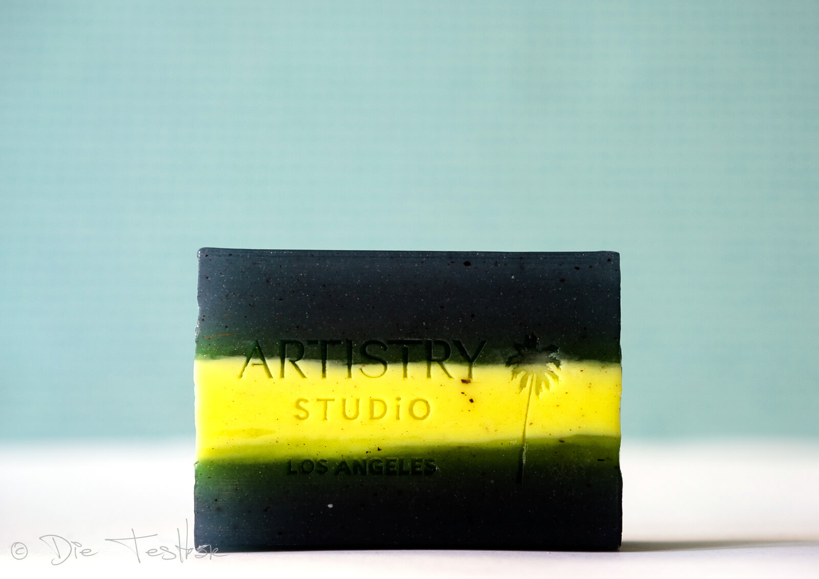 ARTISTRY STUDIO™ Los Angeles Edition Pacific Wave Glättende Körperseife