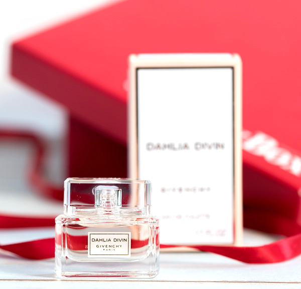 GIVENCHY - Dahlia Divin Eau de Toilette