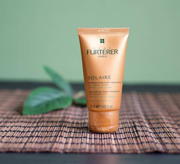 SOLAIRE - AUFBAUENDES APRÈS-SOLEIL SHAMPOO - Schutz & Pflege nach der Sonne