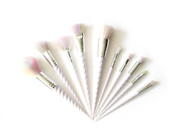 THE ORIGINAL UNICORN BRUSHES