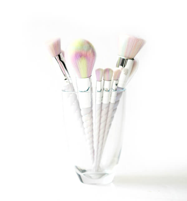 THE ORIGINAL UNICORN BRUSHES