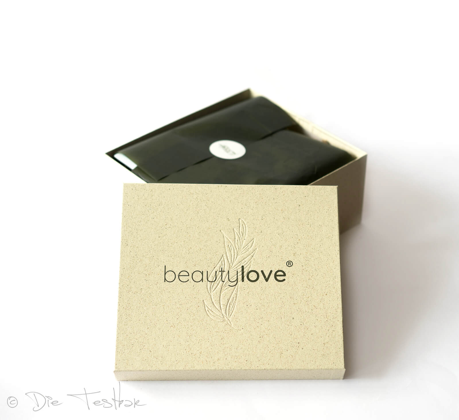 beautylove – The Natural Box im März 2021 – Graceful Leaf