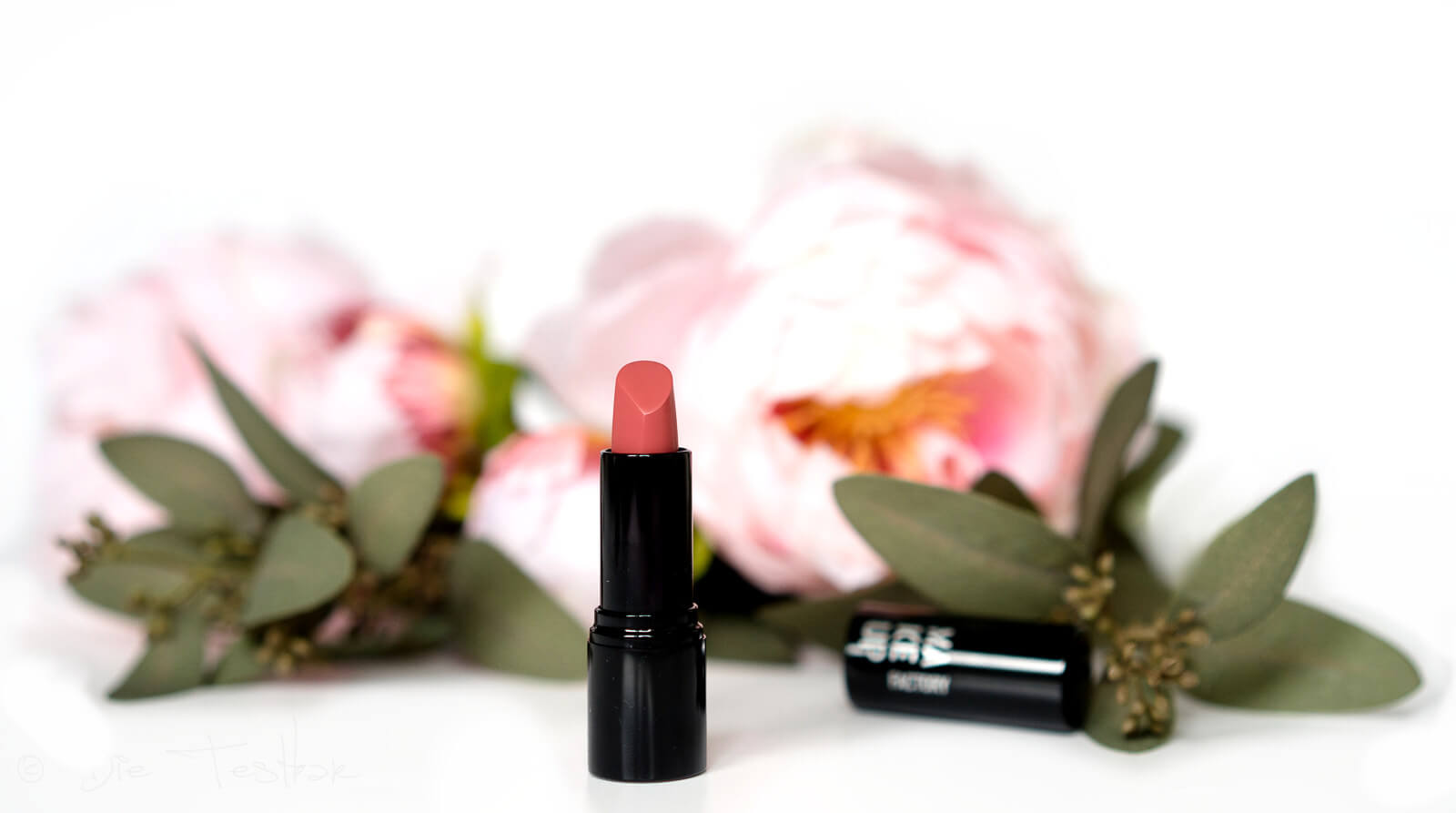 Review - Make-up Trend Look Herbst/Winter - BE THE REBEL von Make up Factory 79