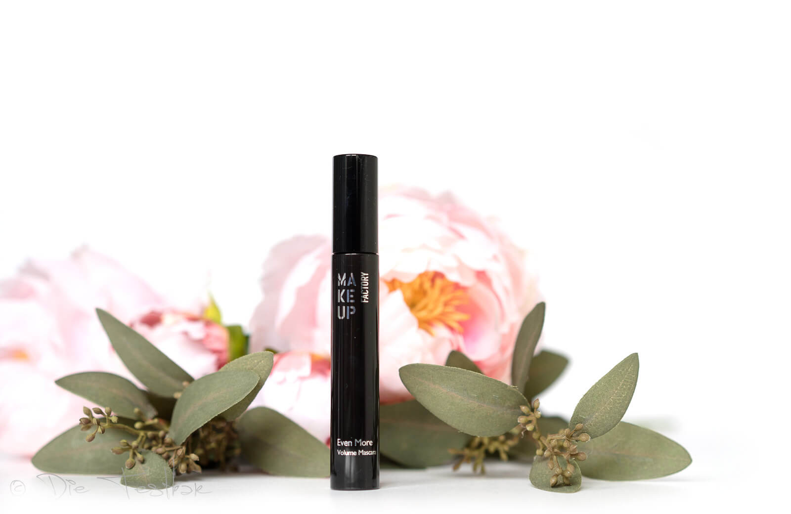 Review - Make-up Trend Look Herbst/Winter - BE THE REBEL von Make up Factory 49