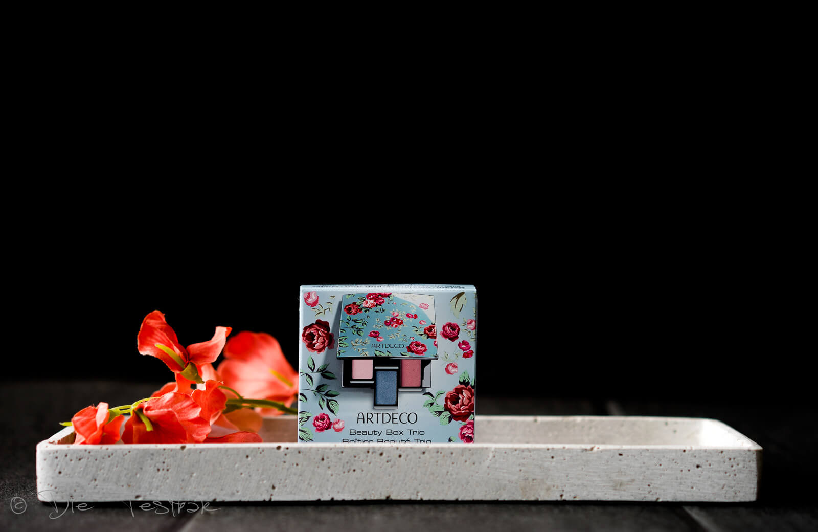 BEAUTY BOX TRIO Magnetbox für 3 Lidschatten im limitierten floralen Design