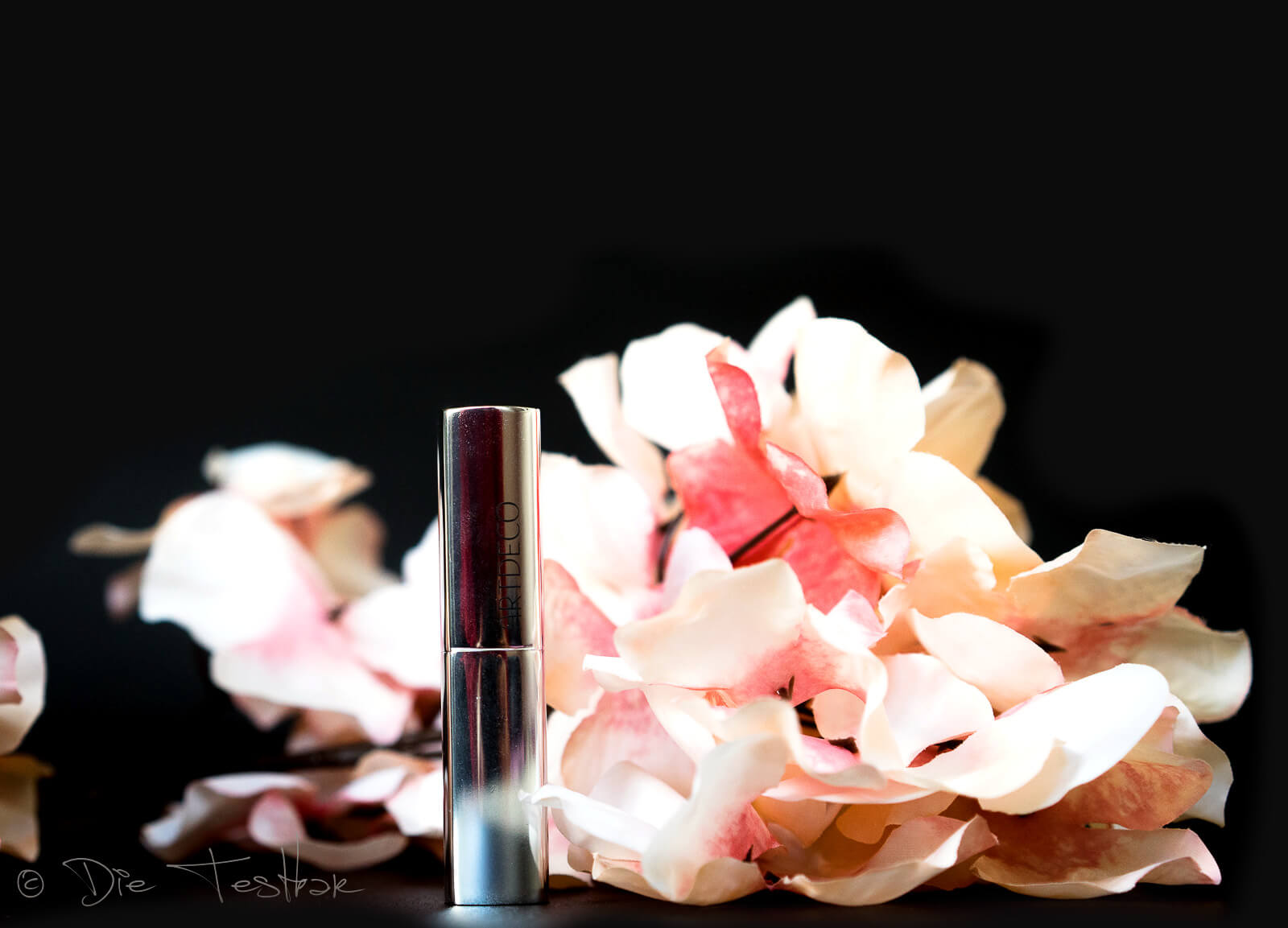 Cosmic Glam – die neue Glamour-Kollektion von ARTDECO 18 Cosmic Glam – die neue Glamour-Kollektion von ARTDECO 17