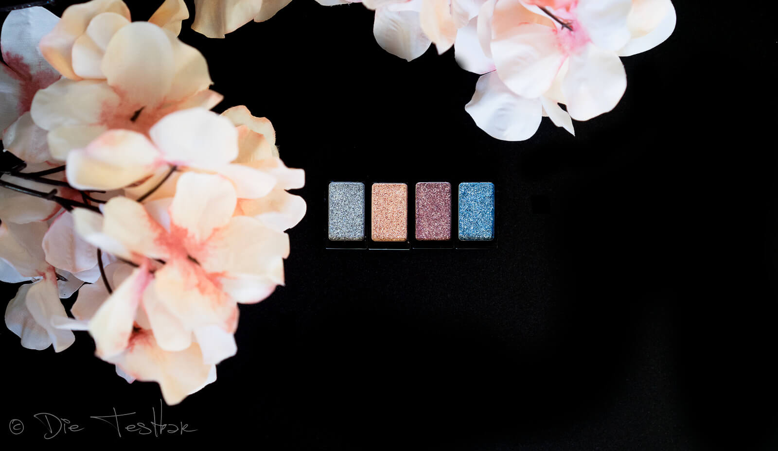 Cosmic Glam – die neue Glamour-Kollektion von ARTDECO 47 Cosmic Glam – die neue Glamour-Kollektion von ARTDECO 43